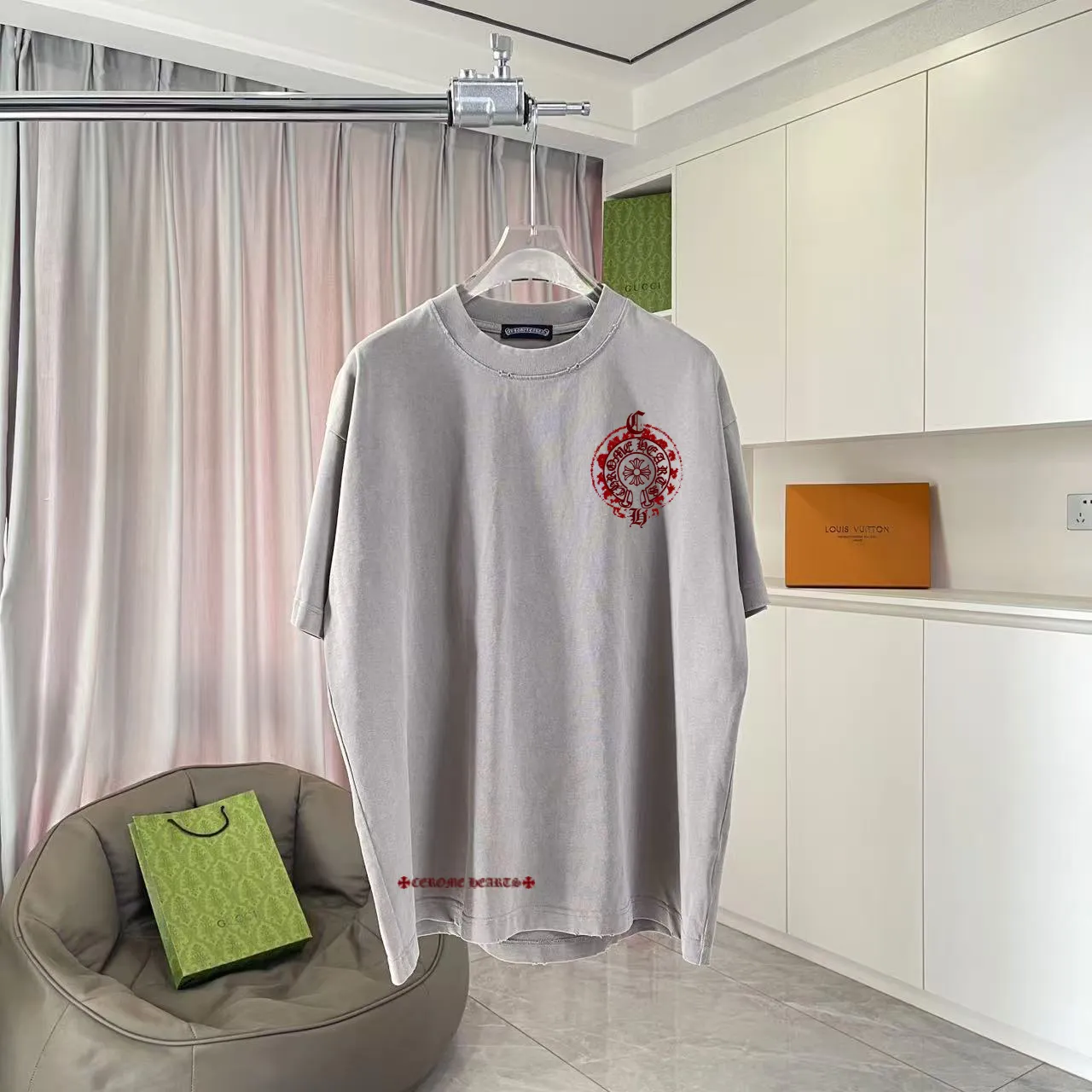 🅿️200 ch Crocodile* 2025 spring and summer new style, washed, worn, Sanskrit cross print, short-sleeved T-shirt, customized fabric 320g, same style for men and women, size: S M L XL XXL five codes, color: black gray